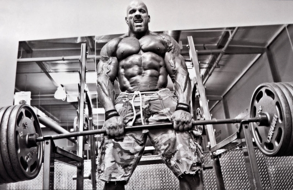 4 Powerlifting Lessons Every Bodybuilder Should Know
