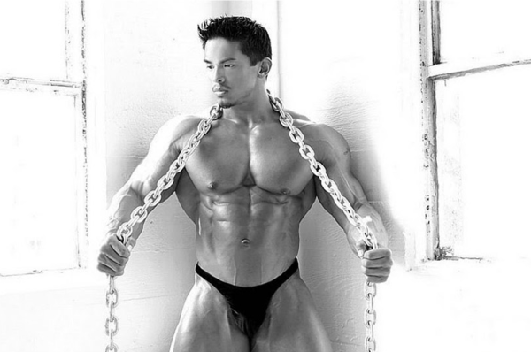 Cyberflexing.com Exclusive Interview With IFBB Pro Bodybuilder Stan McQuay