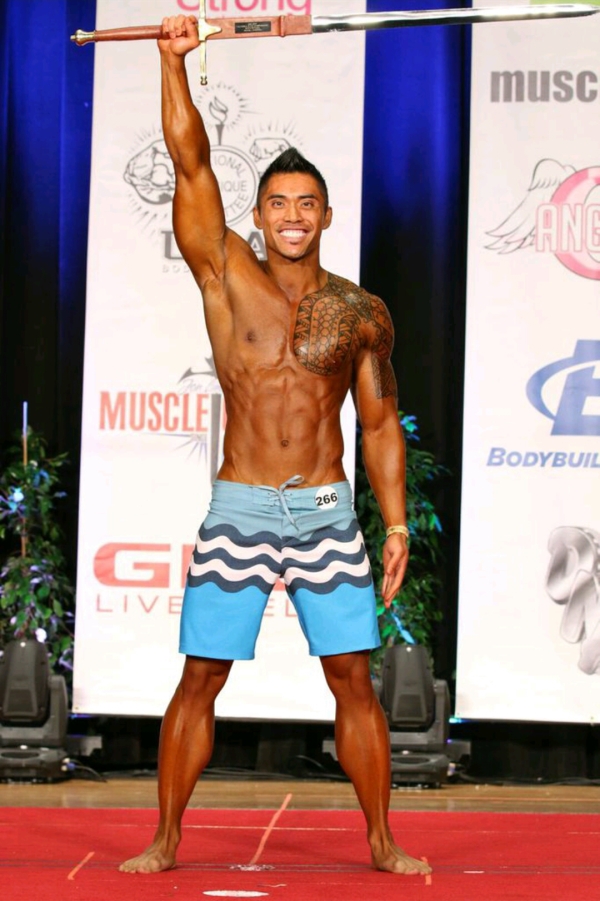 Cyberflexing.com Exclusive Interview With IFBB Pro Physique Competitor Jake “The SHREDDER” Alvarez