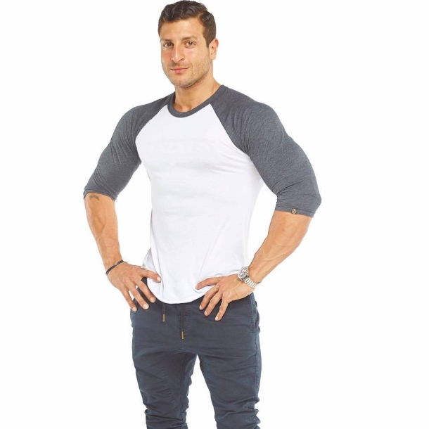 Cyberflexing.com Exclusive Interview With WBFF Pro Fitness Model Amer “The Hammer” Kamra